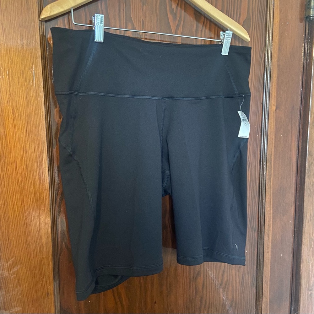 Old Navy: *Brand New* Black biker shorts! Size XXL